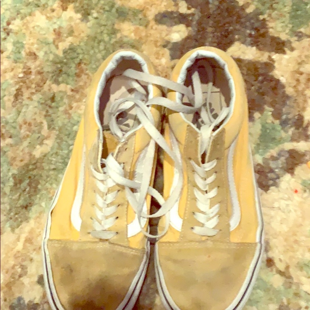 VANS - Picture 1 of 1